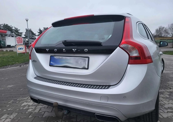 Volvo V60 cena 35900 przebieg: 270000, rok produkcji 2014 z Gołańcz małe 211